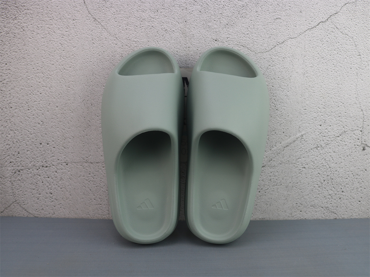 Free Shipping Yeezy Slide Salt ID5480